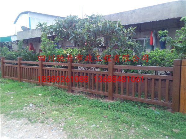 重庆仿木栏杆四川德阳驰升仿木护栏仿树皮栏杆