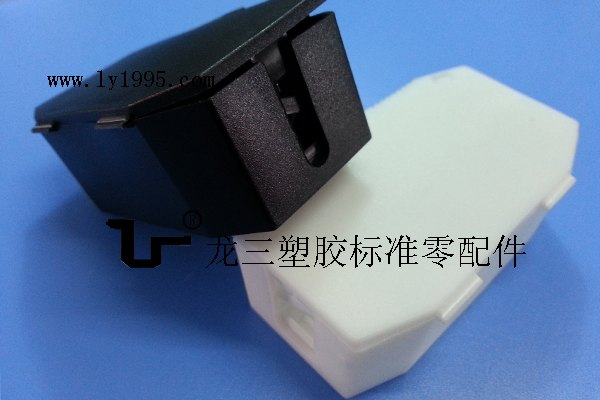 龍三塑胶标准零配件制造厂直销两位端子台接线盒【价格低质量好】