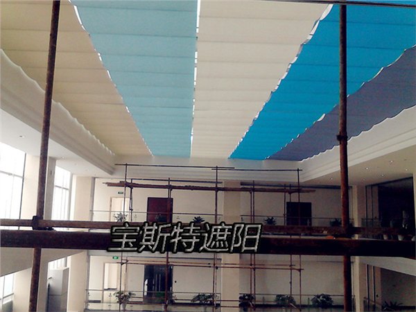 大型商场玻璃采光顶CS钢丝折叠天棚帘