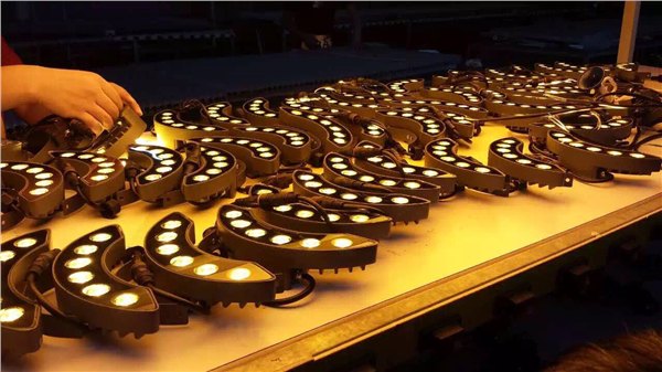 批发古建筑使用的led瓦楞灯6W12W黄光瓦楞灯