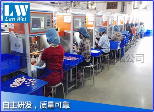 厂家直销自动喷油机，小型喷漆机，玩具喷涂机