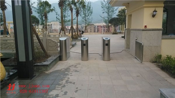 工地入场管理桥式三辊闸 刷卡机