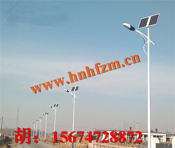 云南西双版纳太阳能路灯厂家 批发价找浩峰路灯