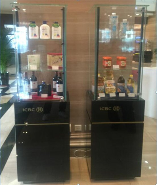 大连烤漆展柜制作