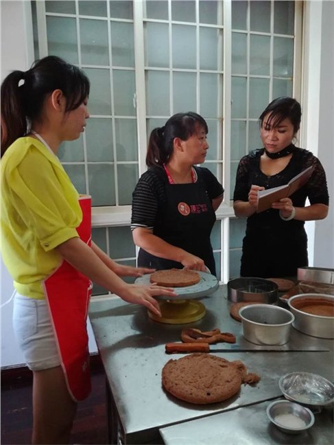 云南小锅米线怎么煮味道最好哪位师傅可以教我煮米线