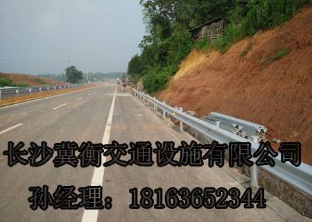 双波形护栏多少钱一米,波形护栏厂家直销,波形护栏厂家