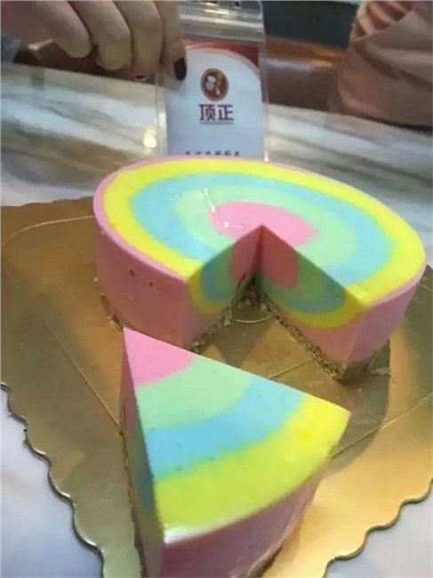 西点烘焙培训班哪家好到昆明顶正实践操作学习包教会
