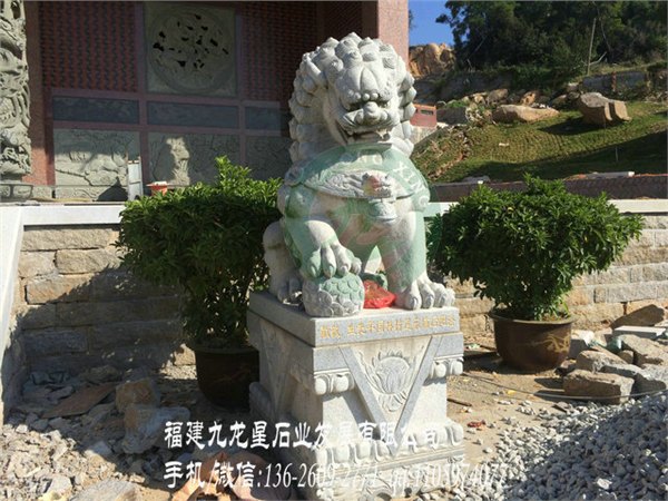 石雕北京狮 白麻石狮子 惠安石雕献钱师