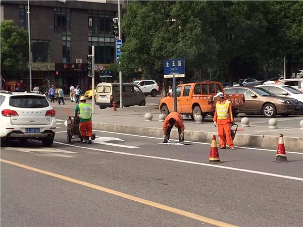 重庆划线公司 黔江马路画线施工企业电话