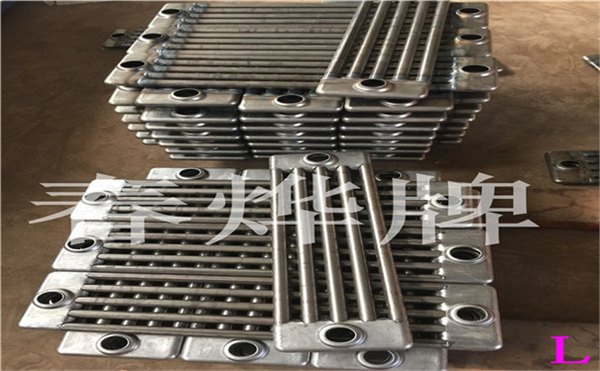 供应QFGZ钢制柱型散热器2017价格