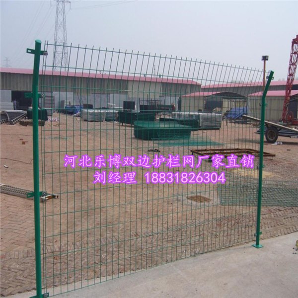 河北绿色铁丝网石家庄双边丝护栏网1.8×3米厂家现货