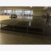 郑州聚丰演出专注于灯光架领域，其演出器材销量稳步前进，深得