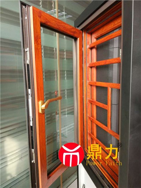 鼎力高端门窗厂家在哪里？远不远