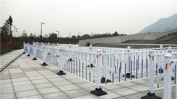 云南市政护栏、云南道路护栏、云南护栏厂家、云南护栏网