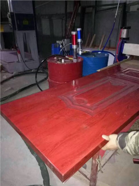 供应浙江防盗门聚氨酯发泡机铝型材断桥铝聚氨酯灌注机