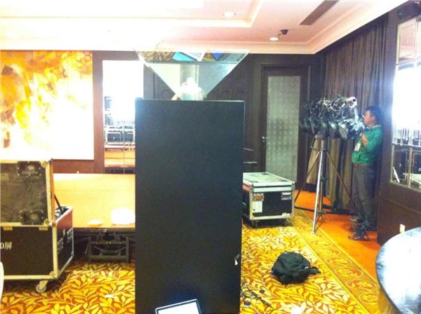 乌鲁木齐全息投影  360度全息投影片源  投影融合  拼接融合