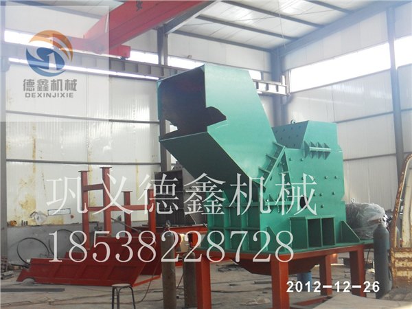 哪里去买金属粉碎机设备，站街德鑫不锈钢板材破碎机