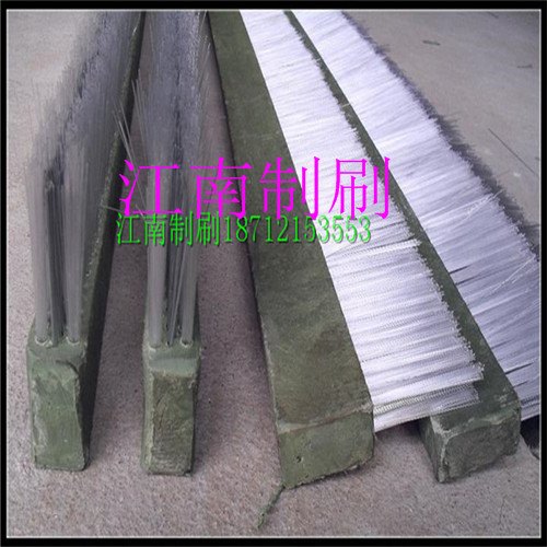免烧砖机板刷 制砖机条刷 木板刷 砖机钢丝刷 砖机木头刷 -潜山江南