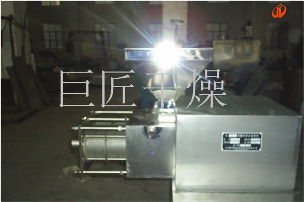 挤压造粒机加工