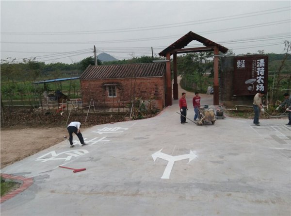 珠海金湾区道路划线鲜明饱满, 金湾停车场划线附着力强