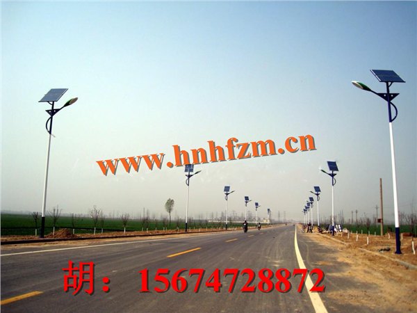湖北潜江市太阳能路灯 3-12米路灯杆道路灯厂家找浩峰