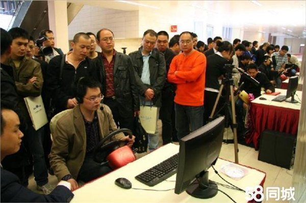 无锡 仿真汽车驾驶模拟器驾吧加盟有实店吗