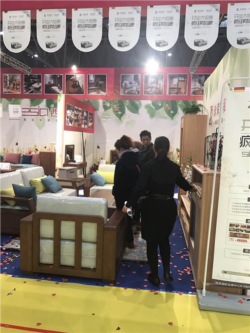 珍荣西里西亚重庆新店亮相家博会，现场签单83万 