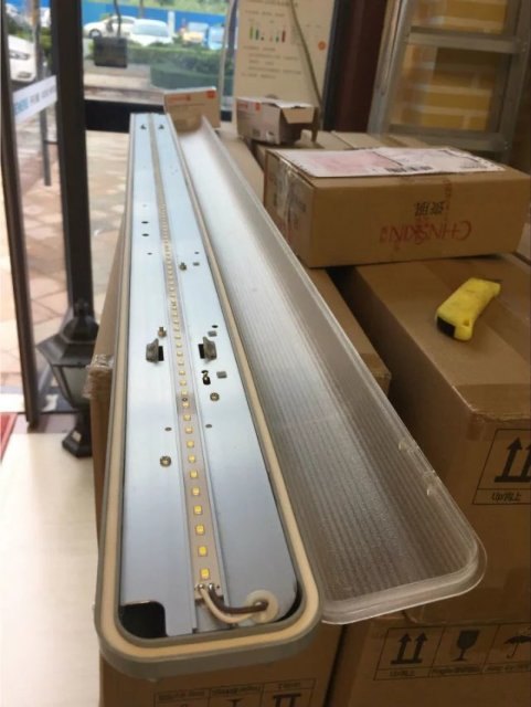Osram/欧司朗LED三防灯20W/40W/6500K 1.2米
