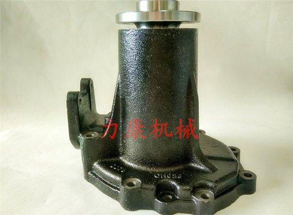 神钢SK200-5水泵 水箱 液压油散热器