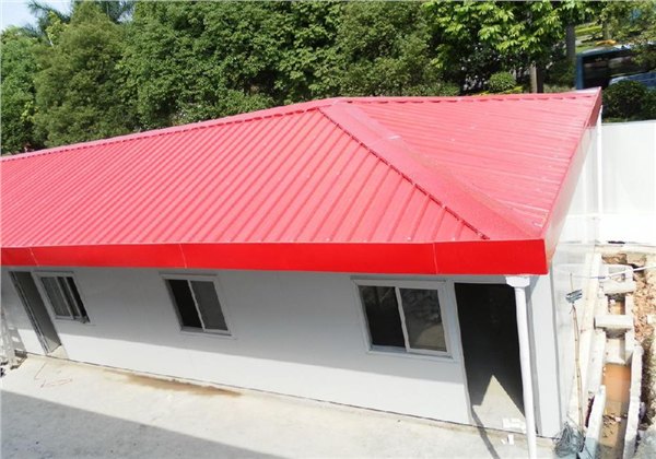 北京门头沟祈虹彩钢厂家直销低价环保出口工地用保暖彩钢活动房