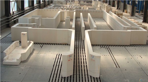 QX36#电熔锆刚玉砖池壁拐角　、铺面等侵蚀严重的部位