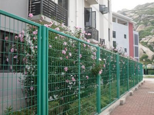 护栏网 高速公路护栏网 运动场围栏 养殖/种植围栏网
