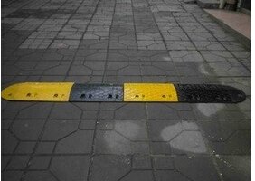 重庆路面 减速带专业生产厂家公司 安装价格