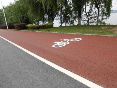 供应专业减速带安装 防滑坡道路施工 公路标线价格公司