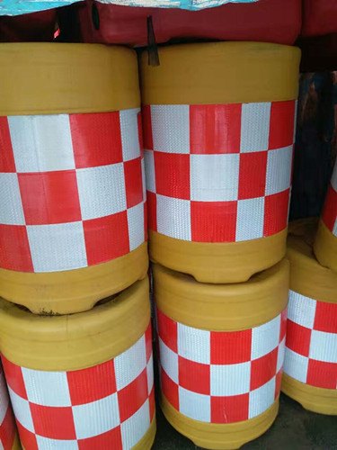 塑料防撞桶 防撞筒 直径600800mm 一般用于公路道路