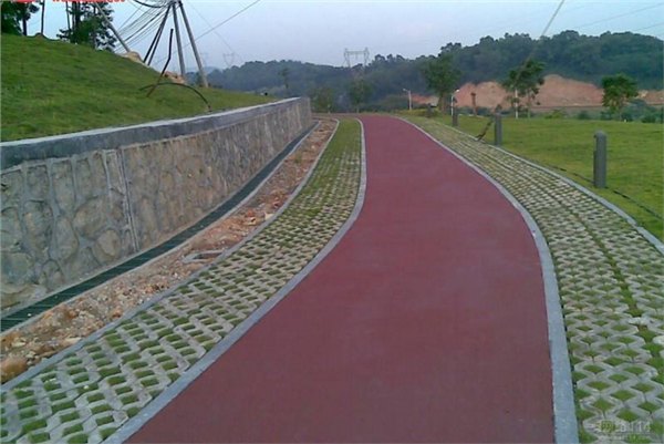 聚氨酯彩色陶瓷颗粒自行车道地坪彩色路面工程