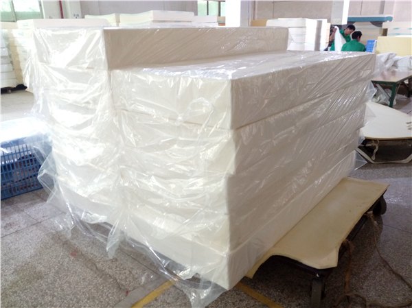广东厂家大量供应出口高密度海绵床垫 压缩卷装海绵床垫 酒店床垫