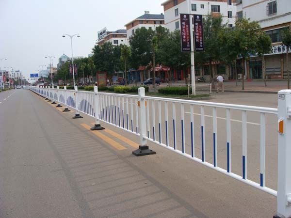 兰州道路护栏/兰州热镀锌交通护栏/兰州市政护栏