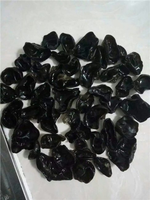 迦南地食用菌合作社√黄松甸黑木耳收购哪家便宜