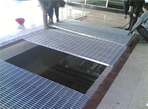 楼梯脚踏网定制厂家楼梯脚踏网定制养殖专用脚踏网工厂