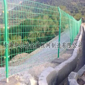 供西宁双边护栏网和青海护栏网厂家