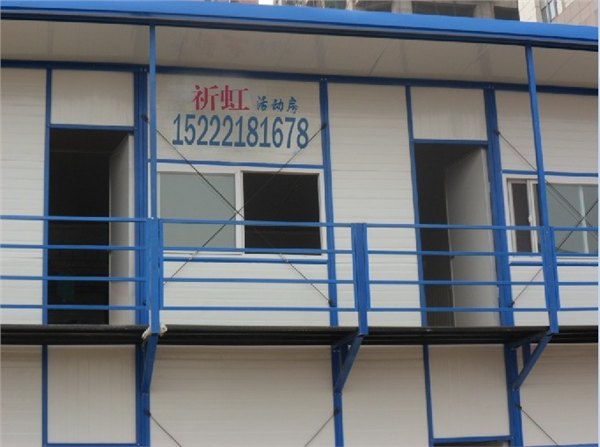 内蒙古厂家设计安装搭建简易复合板活动房赤峰可拆装可回收彩钢房