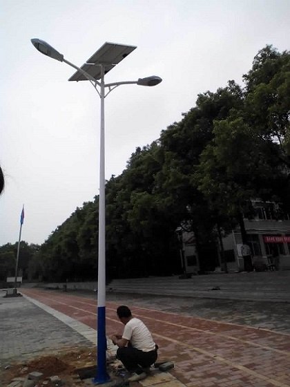 湖南株洲县农村LED通电路灯批发株洲县太阳能路灯批发价格现货供应