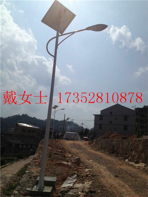 供应湖南湘西太阳能路灯批发   湘西路灯灯杆厂家直销 
