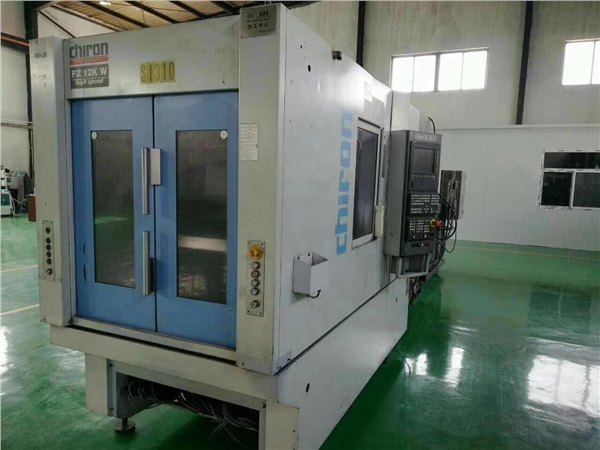 德国巨浪摇篮式四轴四联动双工位立式加工中心FZ12KW