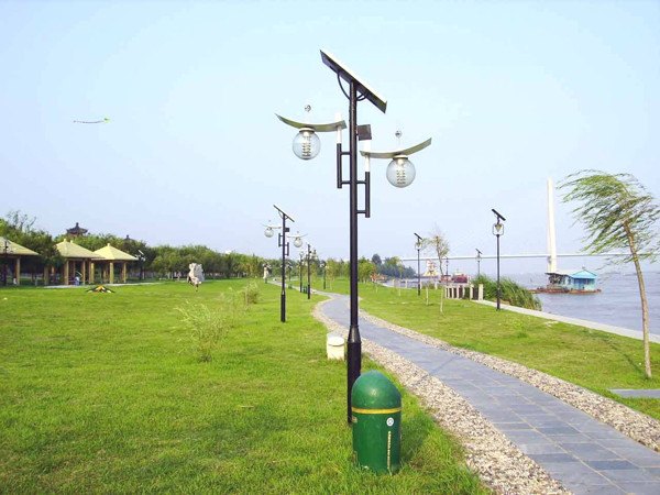 湖南岳阳单双臂路灯杆厂家批发价格找浩峰照明