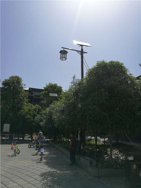 供应湖南娄底双峰太阳能路灯双峰路灯厂家双峰led太阳能路灯批发