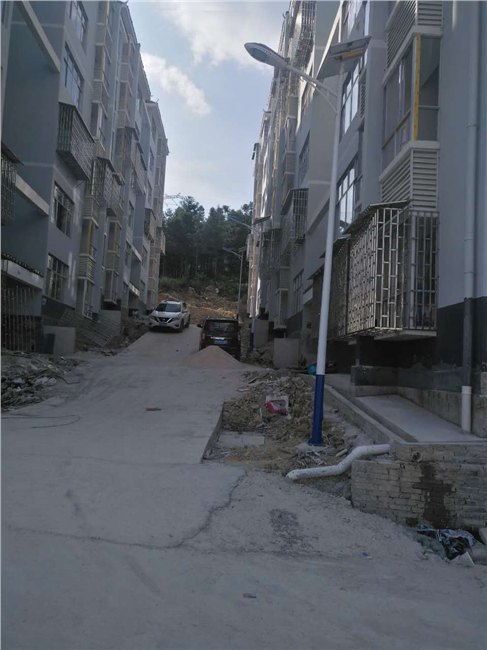 湖南长沙市政道路灯厂家长沙新农村道路灯厂家长沙锂电池太阳能路灯价格
