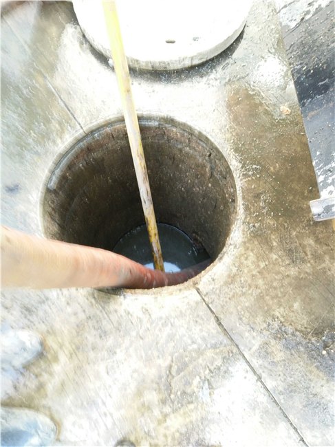 武汉专业公司清掏隔油池 环保抽粪吸污82868885